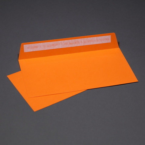 Конверты оранжевые C65 114x229, 120г/м2, лента, 100 штук